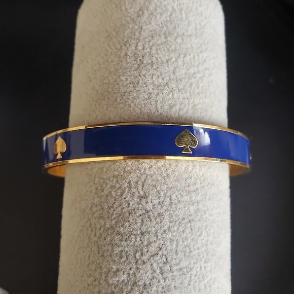 Kate Spade Spot the Spade Bangle Navy Blue Enamel with Gold Plate Spades Signed - Picture 6 of 6